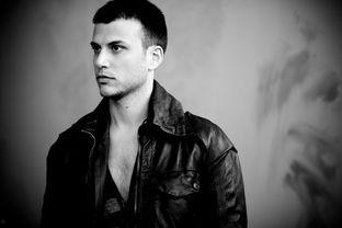 100个男丁照片,探寻百位男丁的独特风采